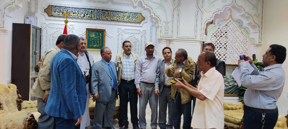 رئيس مجلس النواب يلتقي أعضاء اتحاد عمال اليمن