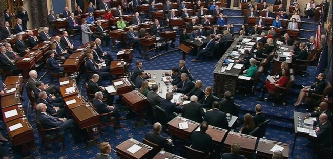 الشيوخ الأميركي يصوت على حظر اليورانيوم الروسي ونائبة أمريكية تدعو إلى عزل رئيس مجلس النواب الأمريكي