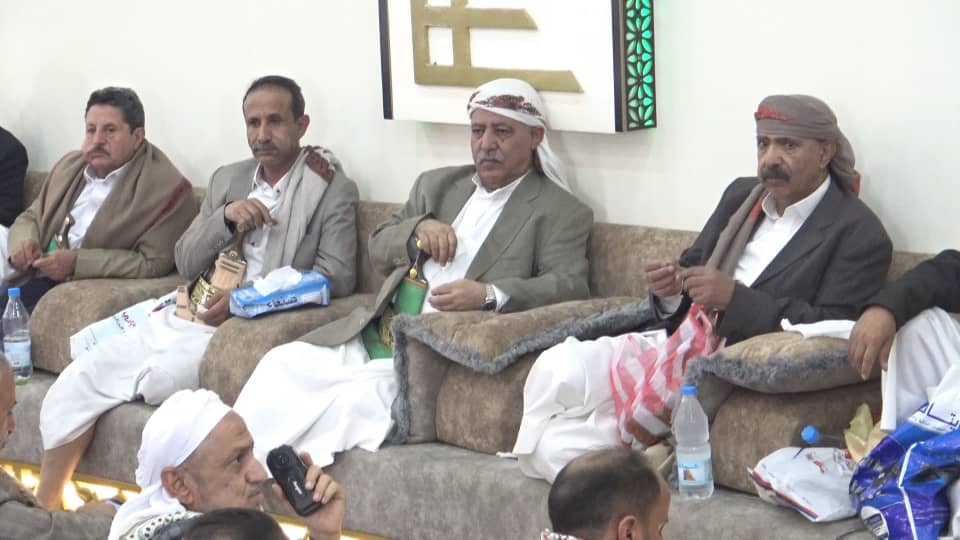 رئيس مجلس النواب  يقدم واجب العزاء لأسرة فقيد الوطن الشيخ زيد أبوعلي 