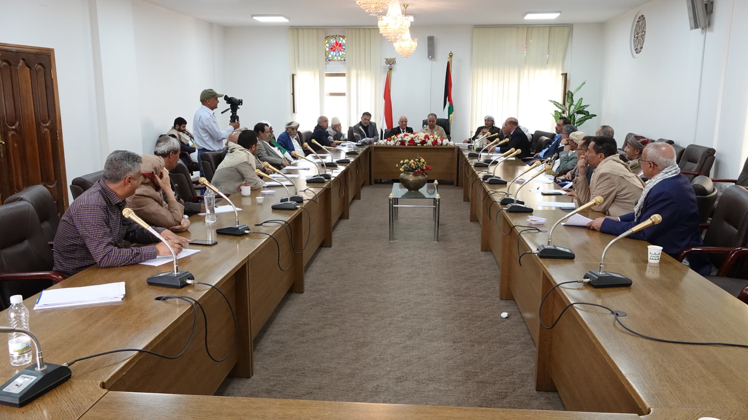 هيئة رئاسة مجلس النواب تناقش مستجدات الأوضاع بحضور رئيس حكومة التغيير والبناء وتؤكد استمرار دعم ومساندة غزة..