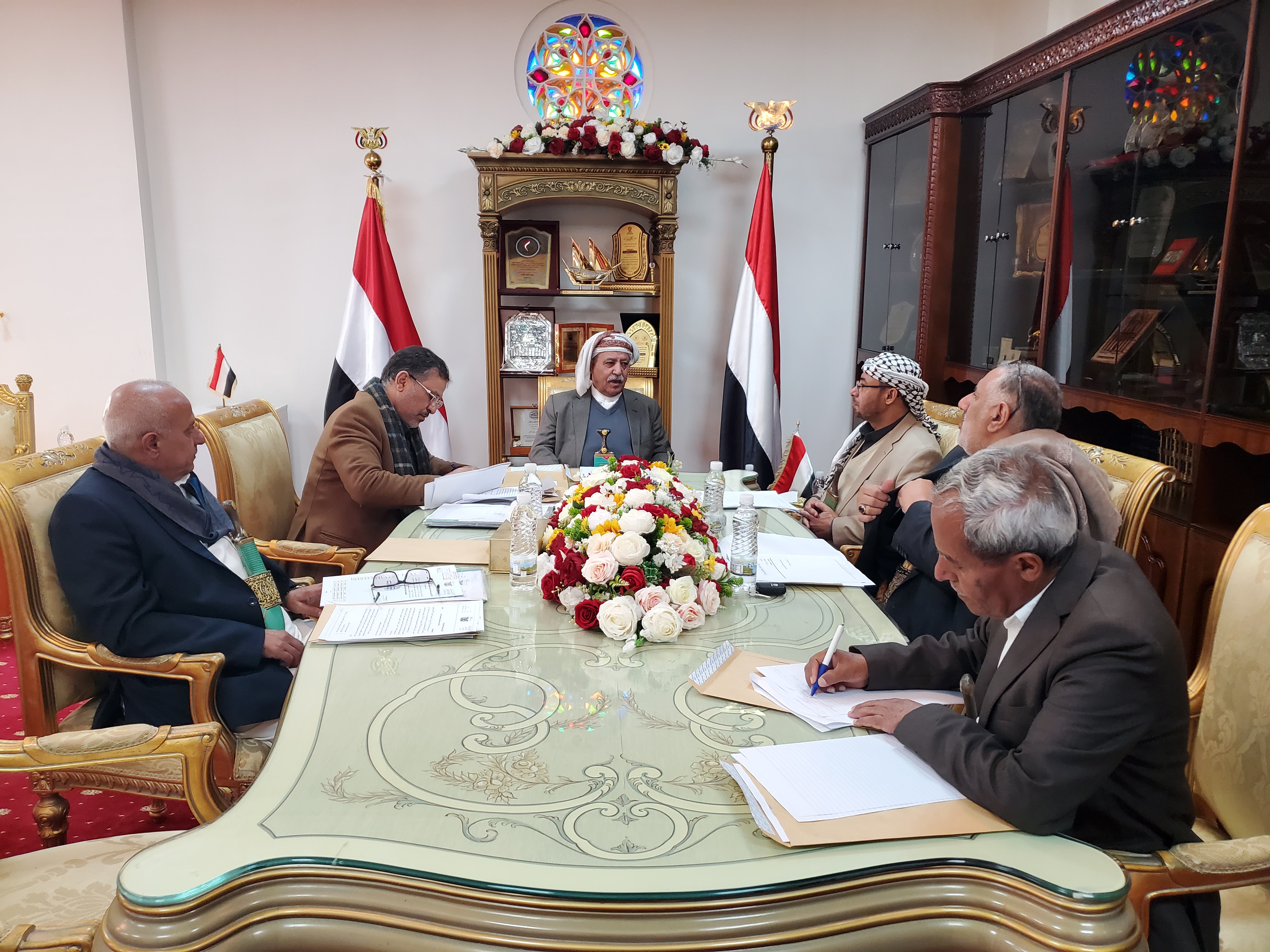 هيئة رئاسة مجلس النواب تعقد اجتماعاً لها وتقف امام مستجدات الأحداث وتطوراتها وتهنئ قائد الثورة بجمعة رجب الأصب..