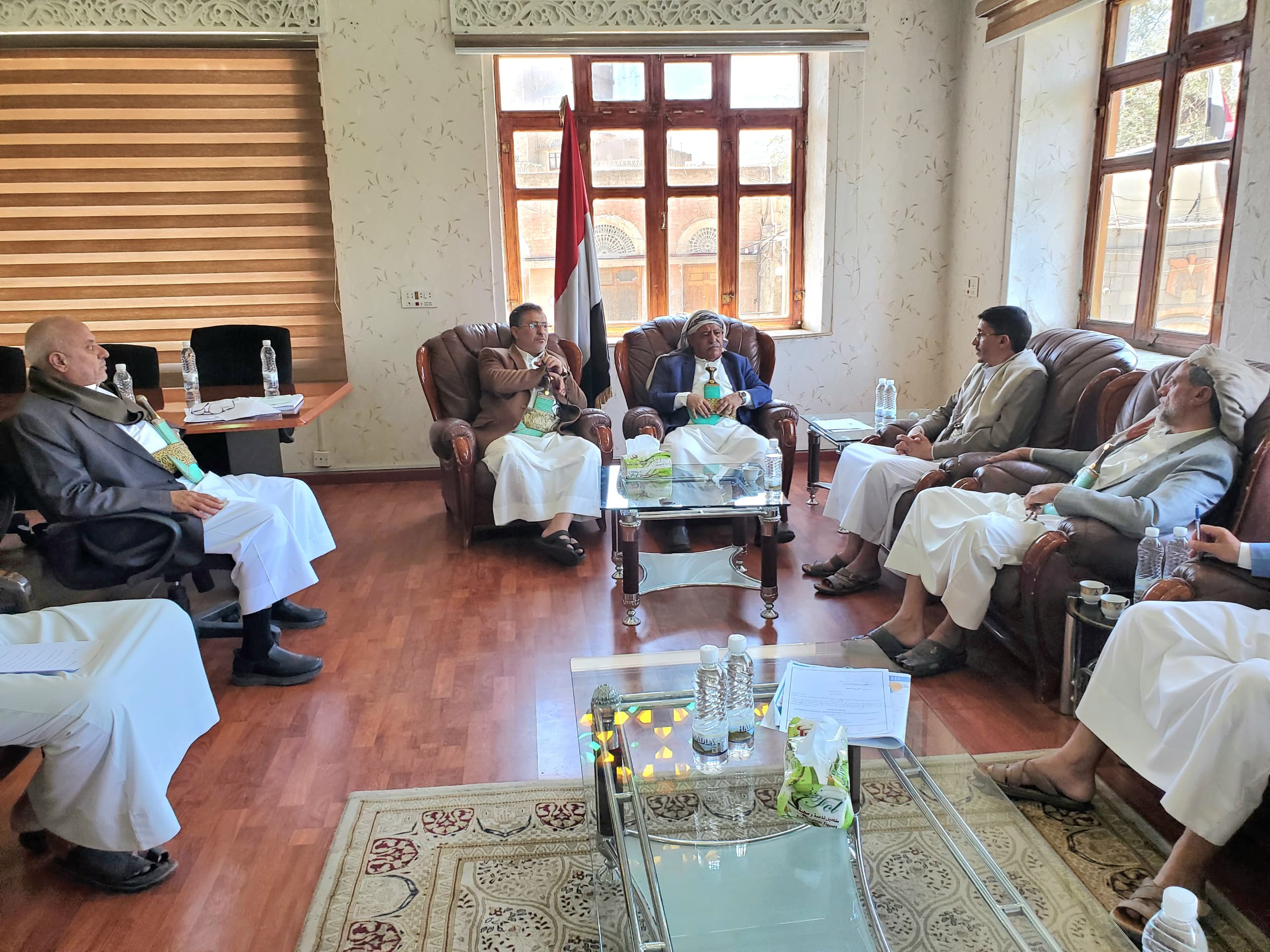 رئيس مجلس النواب يلتقي وزير التربية والتعليم والبحث العلمي