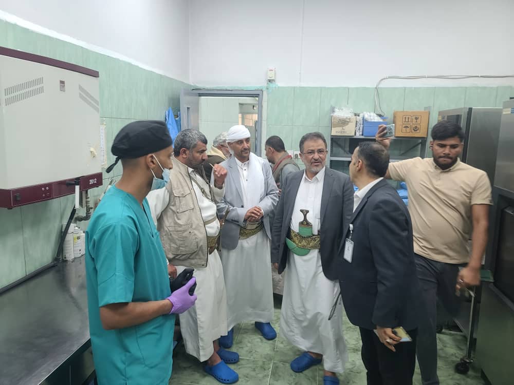 النائب الأول لرئيس مجلس النواب هشول يزور مستشفي السلام السعودي بصعدة ويطلع على سير اداء الخدمات الطبية..